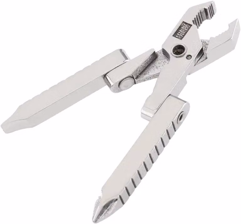 Un multistrato compatto con mini pinze, un coltello EDC 6-in-1 e un portachiavi, pinze multifunzione pieghevoli in acciaio inossidabile e cacciaviti per