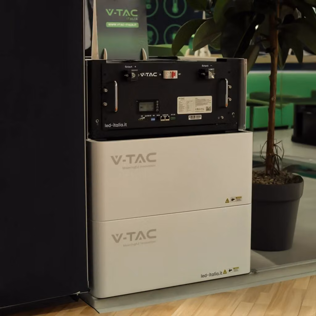 Kit Batteria di Accumulo V-TAC LiFePO4 da 9.6kWh 48V 200Ah con BMS Integrato e Modulo Armadio Rack Bianco per Inverter Fotovoltaici CEI 0-21 – 2