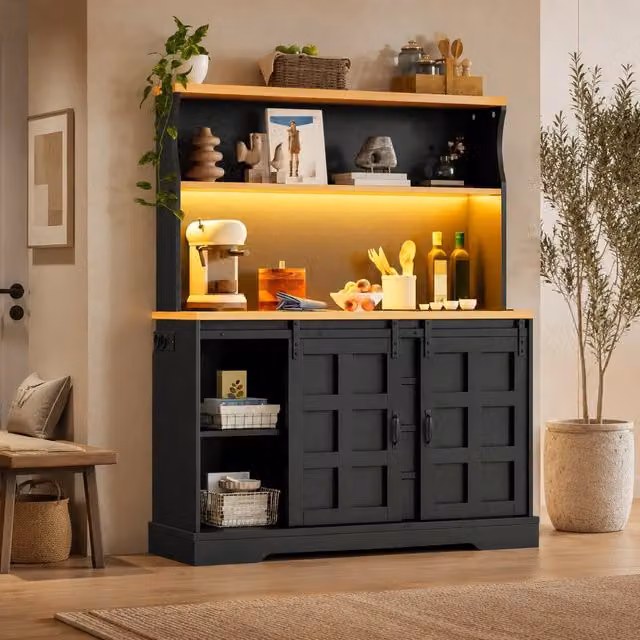 Credenza da cucina alta con LED RGB; 2 ante scorrevoli; 4 cassetti; prese USB; MDF nero