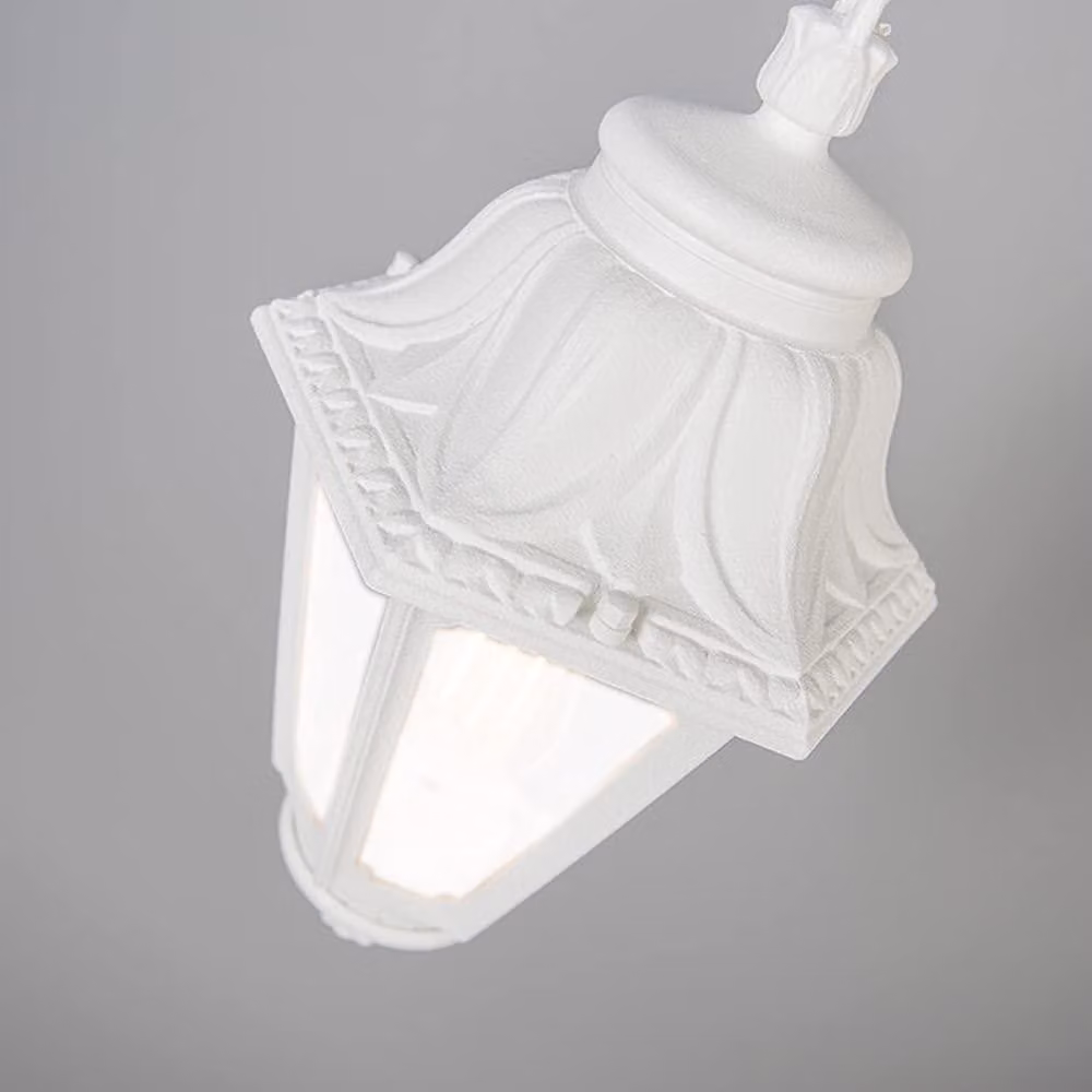 Lampada a sospensione esterna, esagonale, grado di protezione IP55, colore bianco, attacco E27, 560 lumen, dimensioni 220x800 mm