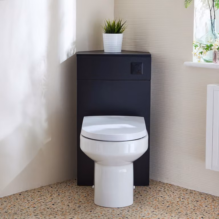 Unità WC Angolare in Grigio Nero con Sanitario a Filo Muro Covelly e Pulsante di Scarico Nero - Cluo