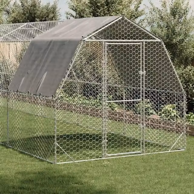 Recinto per polli Videx con tetto in acciaio zincato color argento L: 10 m, H: 2,25 m, P: 2,5 m – 1