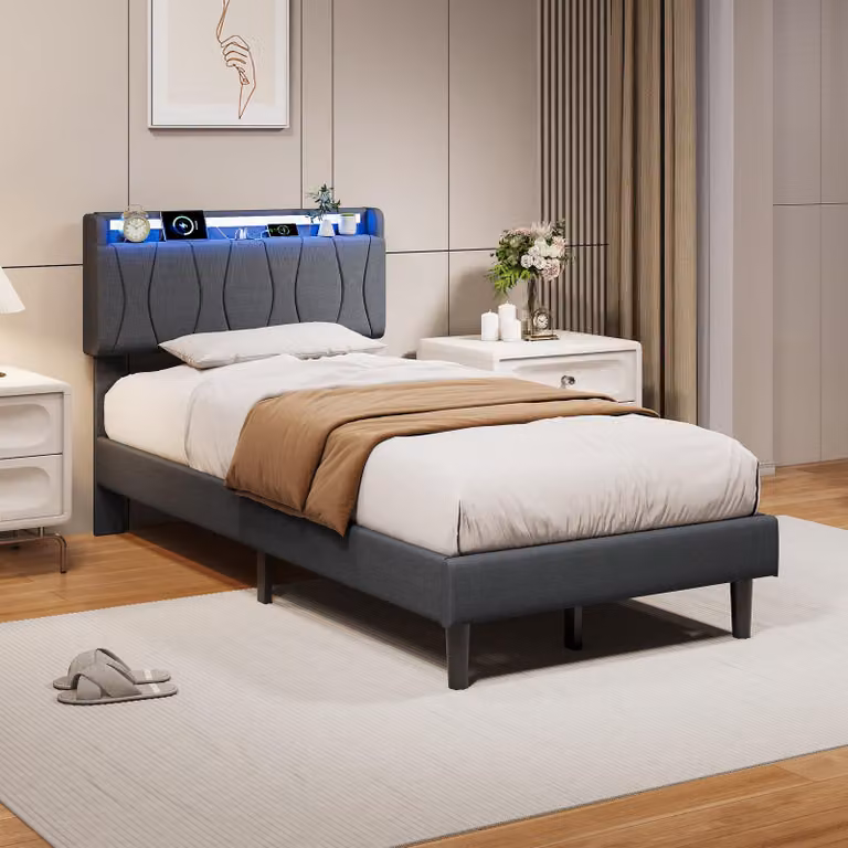 Letto singolo ProximaX, 90x200 cm, grigio, con imbottitura, illuminazione RGB a LED, porta USB-C, rete a doghe e testiera rivestita in tessuto