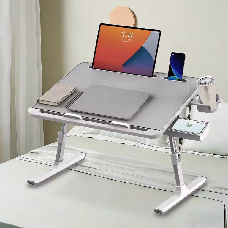 Tavolino pieghevole per letto. Tavolino regolabile in altezza su 8 posizioni. Supporto per laptop. Comodino. Dotato di portabicchieri