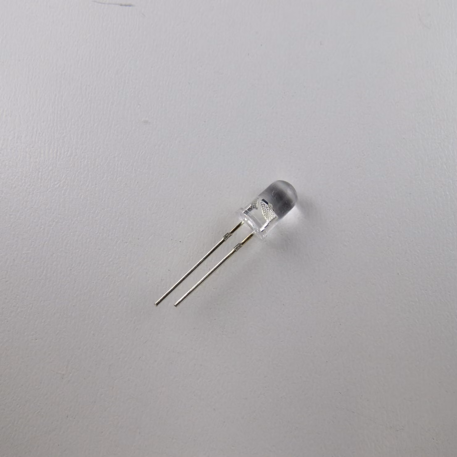 LED RGB da 5 mm, 2 pin, cambio colore, lampeggio veloce, effetto arcobaleno, 1 pezzo.