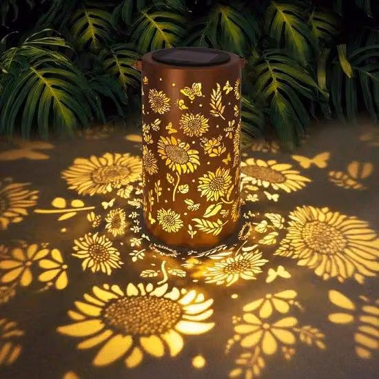 Lanterne solari: lampade a sospensione impermeabili in metallo, ideali per l'esterno, il giardino, la terrazza, il balcone e la decorazione