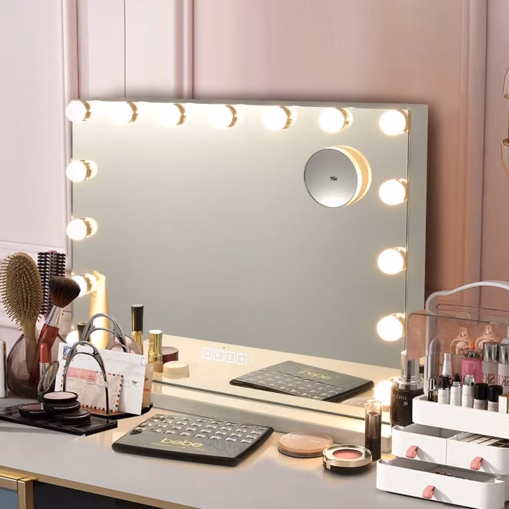 Specchio per trucco DESIGN IN con 15 luci LED, controllo touch e porta USB, bianco, L: 48 cm, H: 58 cm – 2