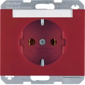Berker 47397015 Presa SCHUKO con campo di etichettatura rosso, lucida Berker K.1/K.5