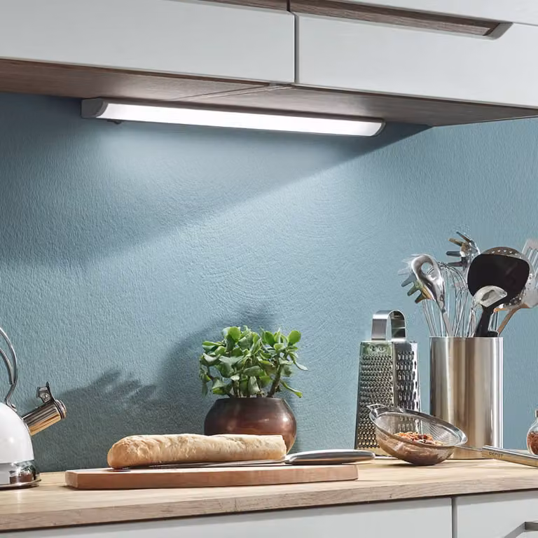 Telefunken Lampada LED per mobili Hestia, 4.000K, 1.000lm, titanio Hestia, Alluminio / Grigio / Zincato, Cucina, Plastica, Moderno, Lampade per mobili