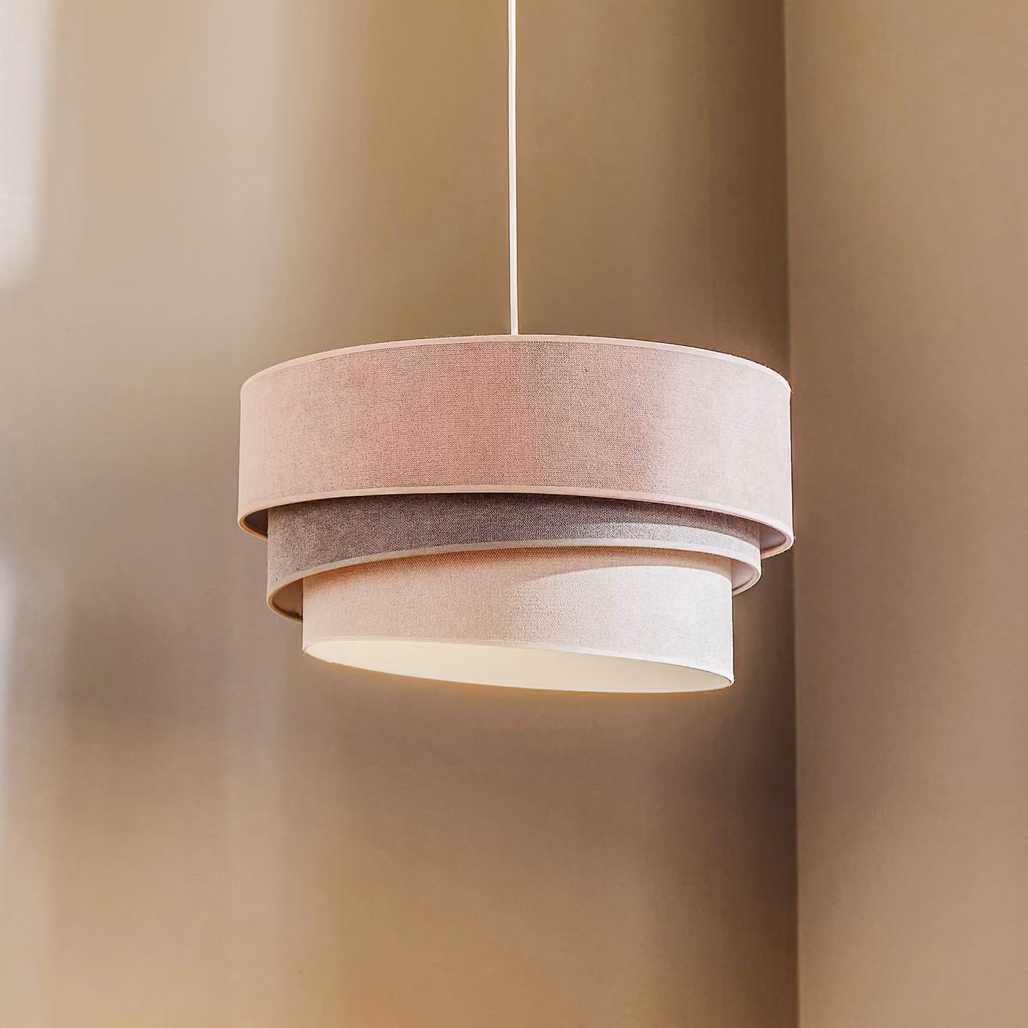 Lampada a sospensione Pastell Trio Duolla, dimmerabile, Violetto / Fucsia / Rosa, Soggiorno / Sala da pranzo, Tessuto / Stoffa / Seta, Moderno, Lampada a sospensione