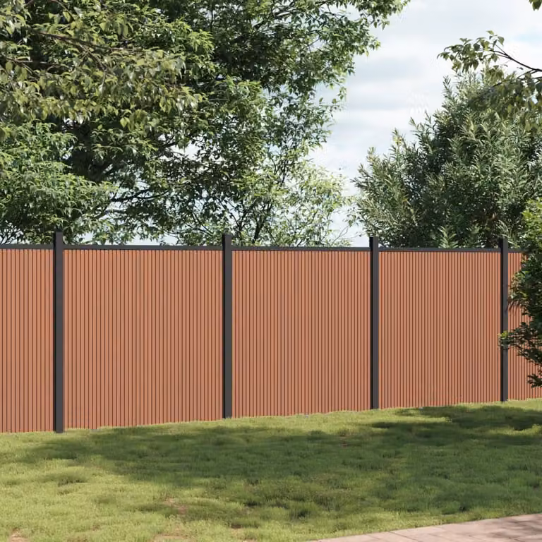 Maison Exclusive - Elemento di recinzione marrone 526x186 cm in WPC