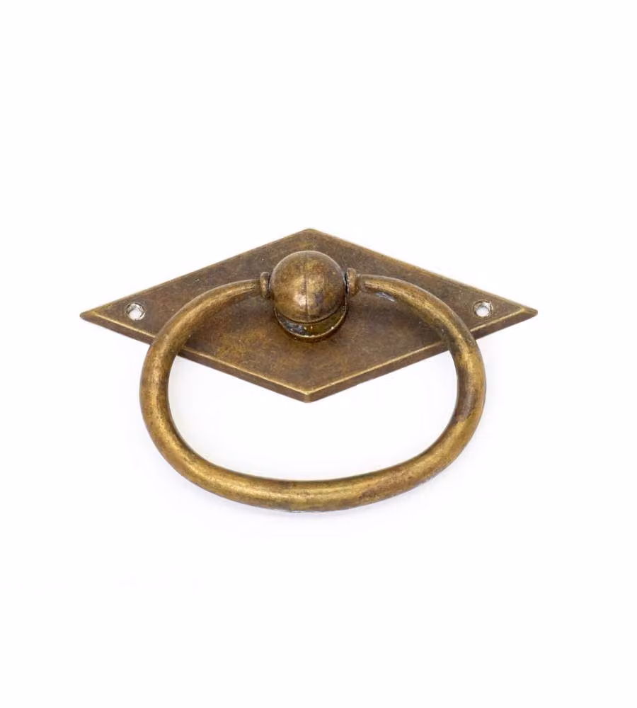 Maniglia rombo con anello ovale patinato antico 85 x 60 mm