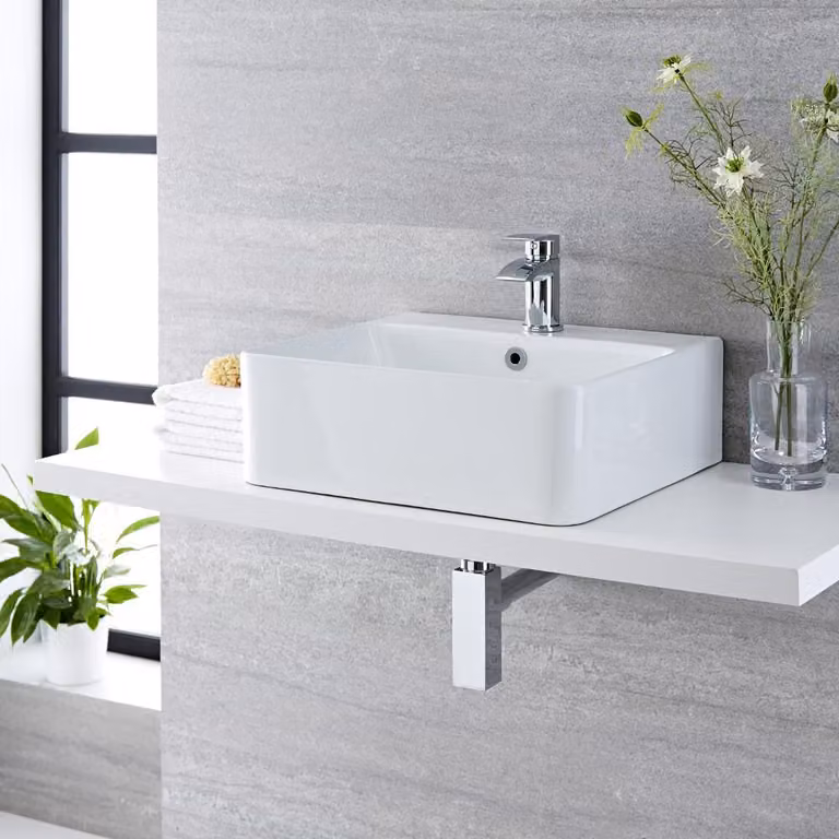Lavabo Rettangolare da Appoggio Bianco (1 Foro per la Rubinetteria) con Anello per Troppopieno in Oro Satinato -  460mm x 420mm - Exton