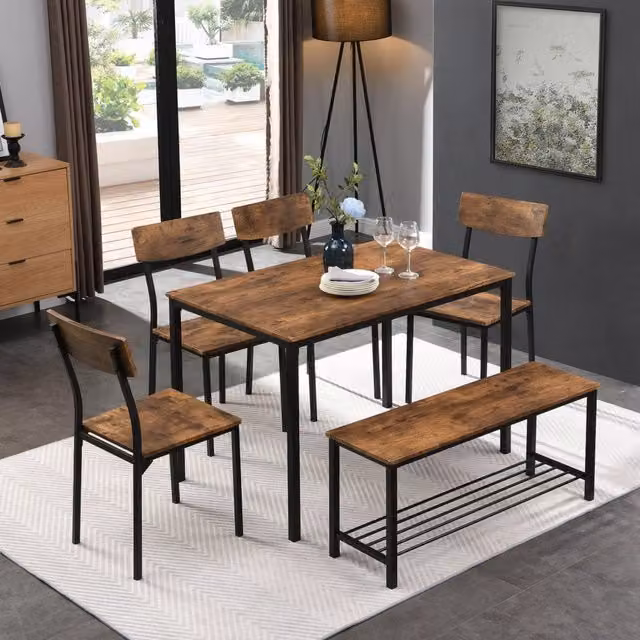 Set da pranzo con tavolo; 4 sedie e 1 sgabello; pannello truciolare e metallo; marrone