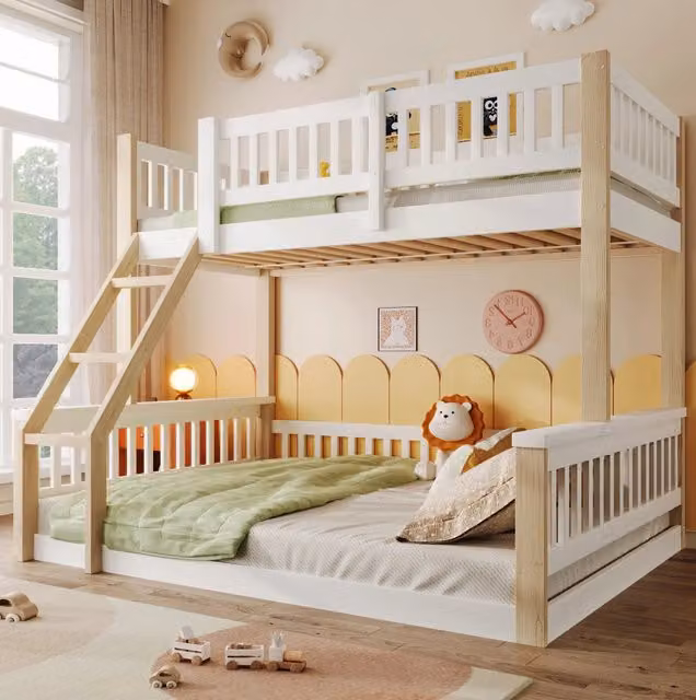 Letto a castello ULEVR 90x200 e 140x200 cm con scala e sponde di sicurezza, pino bianco e naturale