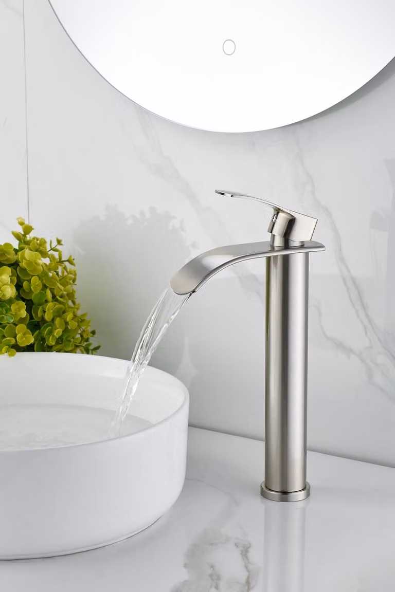 Rubinetto per lavabo, miscelatore monocomando, finitura in nichel spazzolato, per bagno