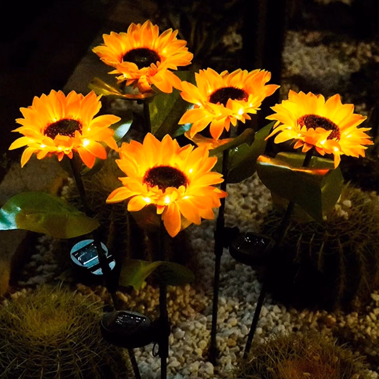 4 lampade a energia solare a forma di girasole, grado di protezione IP65, luce LED calda, per decorazione esterna