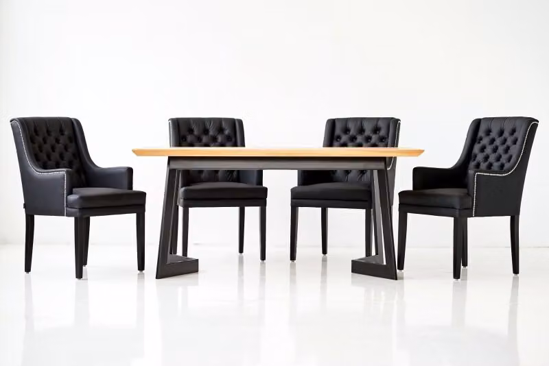 Design Esszimmer Tisch 4 Chesterfield Lehnstühle Sitz Gruppe Stühle Sessel Stuhl