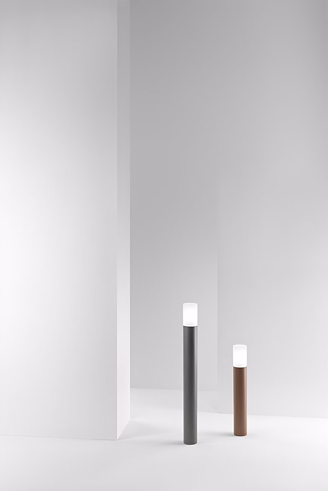 Lampo - Paletto da Giardino con lampadina E27 IP54 H90 cm, Metallo Verniciato, Vetro Satinato, Paletto da esterno - Perenz - Grigio Scuro