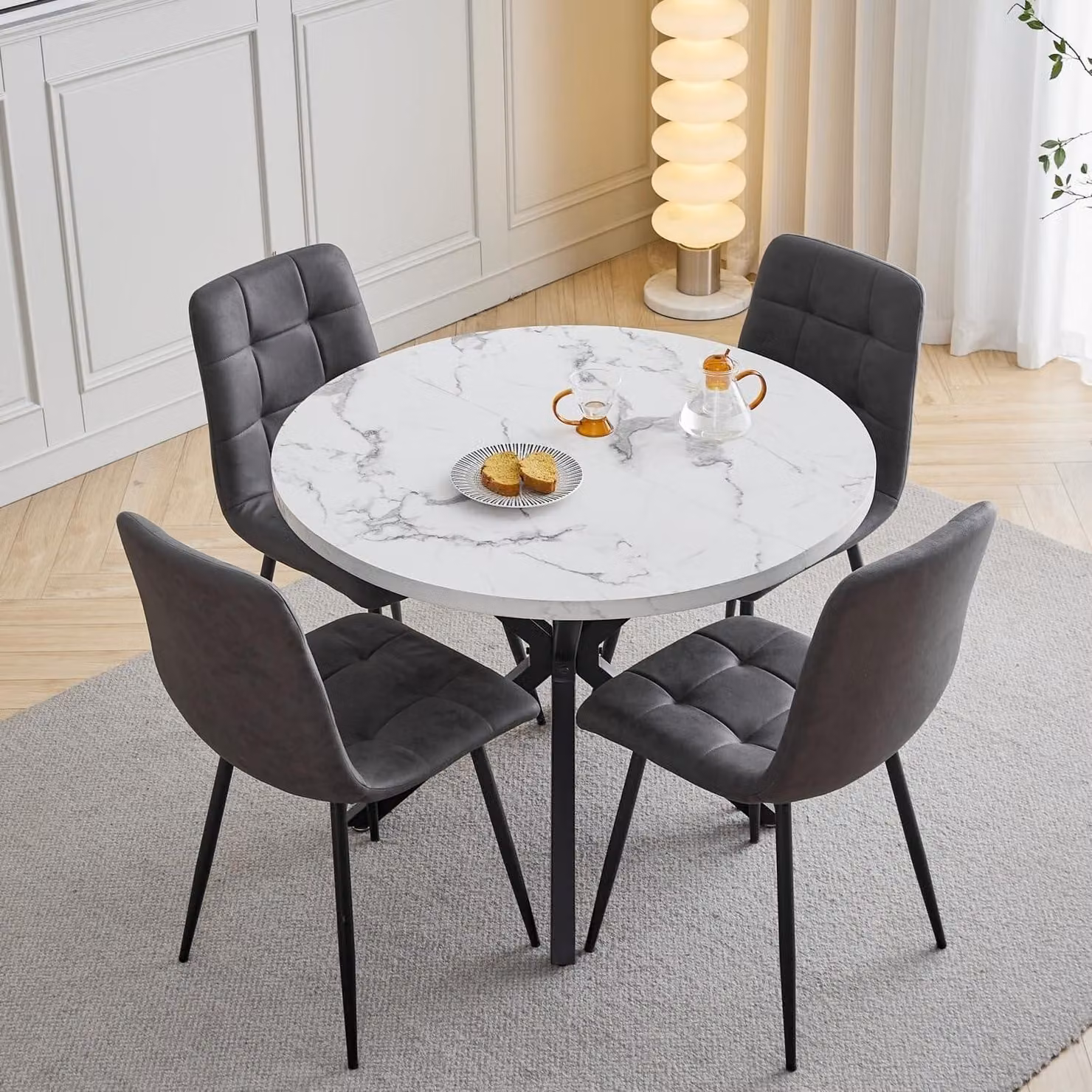 Set tavolo e sedie: 4 sedie, tavolo da 100 cm, ecopelle, colore grigio scuro, gambe nere