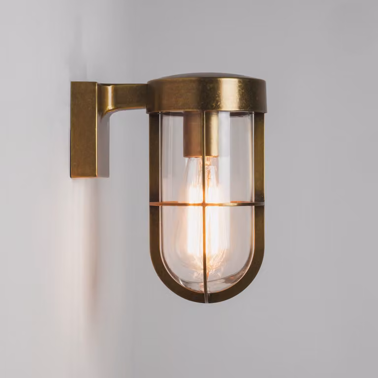 Astro Cabin - Lanterna da parete per esterni a 1 luce in ottone antico IP44, E27