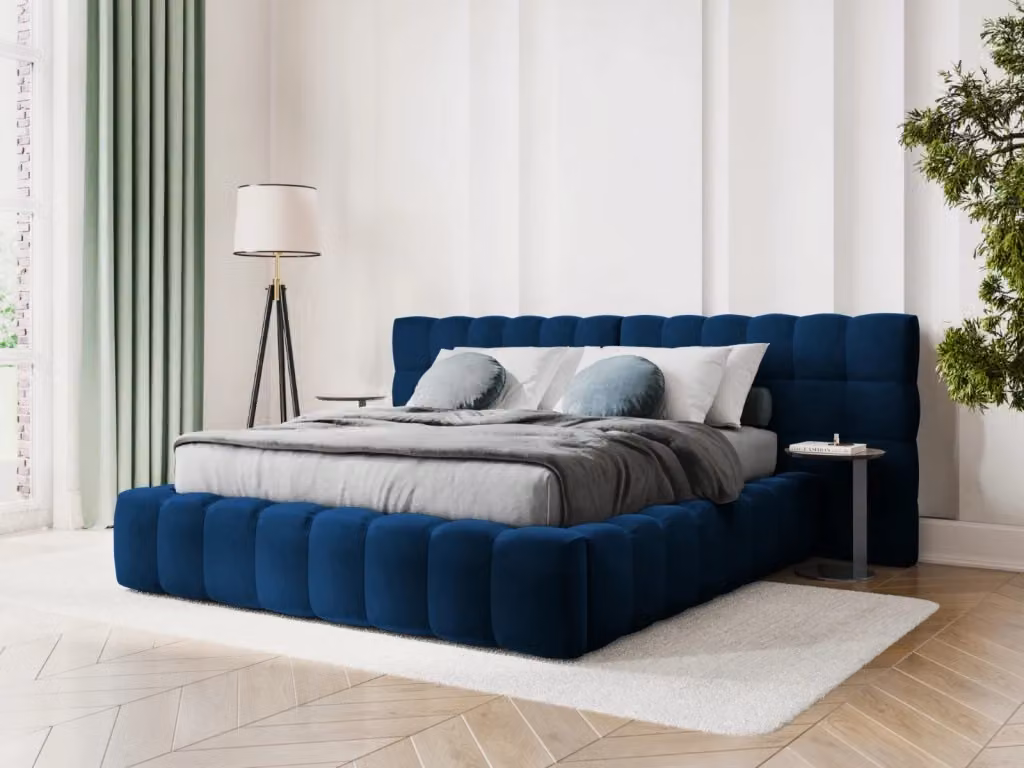 Letto con cassettone e testiera doppia Bali di Cosmopolitan Design in velluto blu reale L/P: 200 x 200 cm – 2