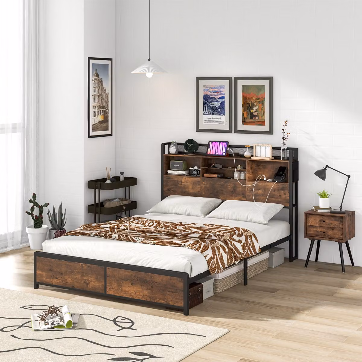 Letto a piattaforma Costway in metallo marrone con testiera contenitore, ripiani laterali e porta di ricarica USB, L/P/H: 223 x 163 x 112 cm