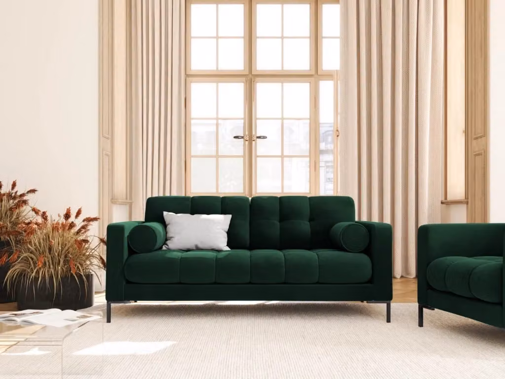 Divano 2 posti Bali Cosmopolitan Design in velluto verde con cuscini inclusi L: 152 cm, P: 75 cm, H: 35 cm – 2