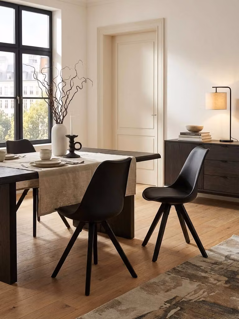 Set di 2 sedie da sala da pranzo retrò nere con gambe nere, sedie imbottite con schienale scandinavo, sedie da cucina imbottite in ecopelle