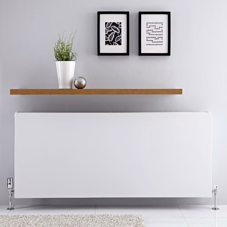 Radiatore Orizzontale Bianco a Piastra Radiante Type 22 - 2390W - 600 x 1400mm - Merus