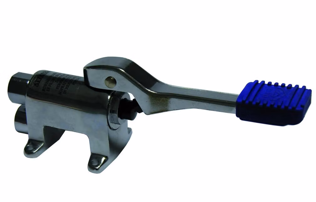 Rubinetto a pedale esterno a 1 via con tubo flessibile IDRAL colore argento – 2
