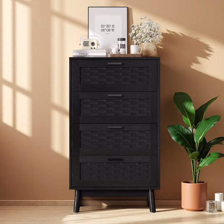 Comodino ProximaX a 4 cassetti – Design intrecciato, legno di alta qualità, dispositivo antiribaltamento, mobile contenitore per camera da letto e corridoio, nero