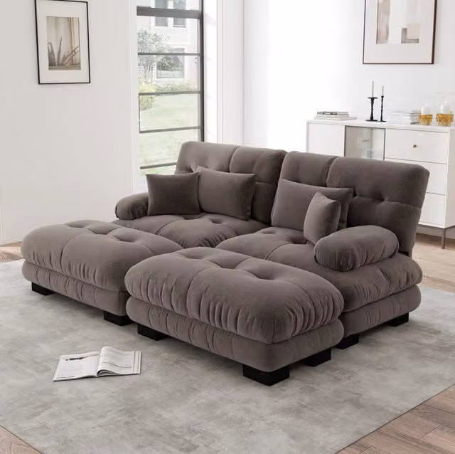 Divano modulare angolare 220x145x81 cm in ciniglia marrone con 2 pouf; 2 cuscini lombari e 2 decorativi