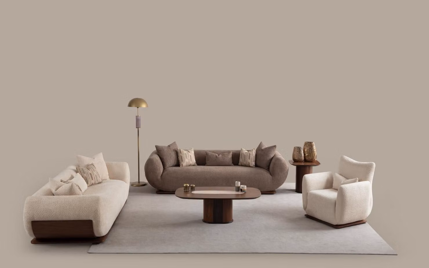 Sofagarnitur 3+3+1 Sitzer Sofas Holz Wohnzimmer Polster Sofas Design Luxus Couch