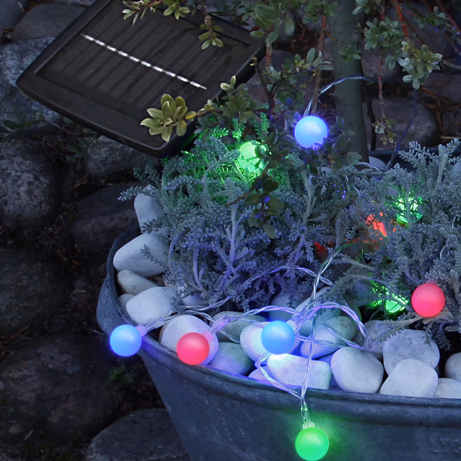 Catena da giardino a led solare Globini