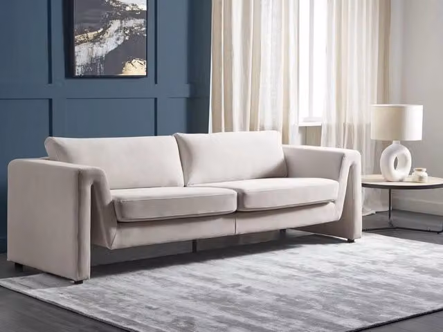 Divano a 3 posti BELIANI in velluto beige chiaro con stile moderno per il tuo soggiorno L: 237 cm, P: 83 cm, H: 76 cm – 1