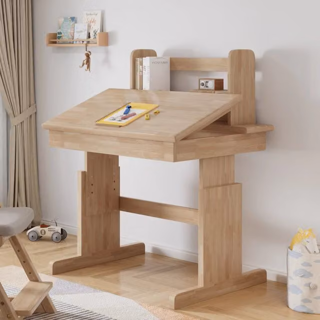 Scrivania per bambini REDOM in legno naturale beige, regolabile in altezza e inclinabile, stile scandinavo
