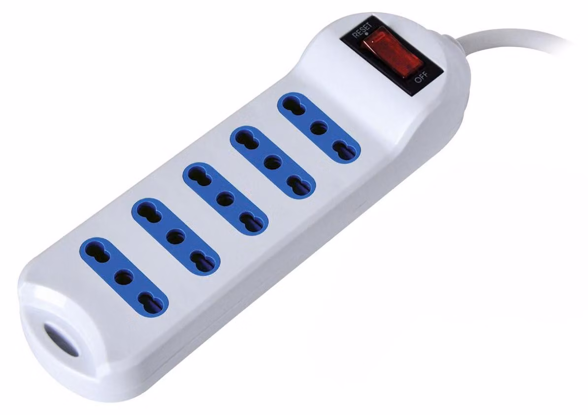 Alcapower Multipresa Elettrica 5 Posti Bipasso con Interruttore Luminoso e Spina a 90 Gradi, Cavo da 1.5 Metri, Potenza Massima 2500W Colore Bianco