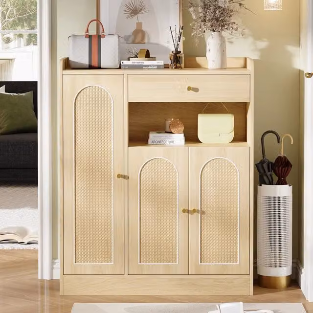 Mobile portascarpe Minimal in rattan e MDF colore naturale beige con 1 cassetto e 3 ante con ripiani regolabili L/P/H: 90 x 35 x 110 cm