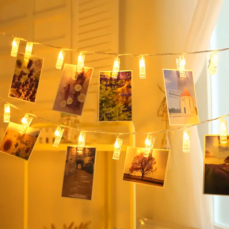 Catena luminosa a LED, lunghezza 3 metri, 20 luci, con timer, luce bianco caldo, alimentazione a batteria