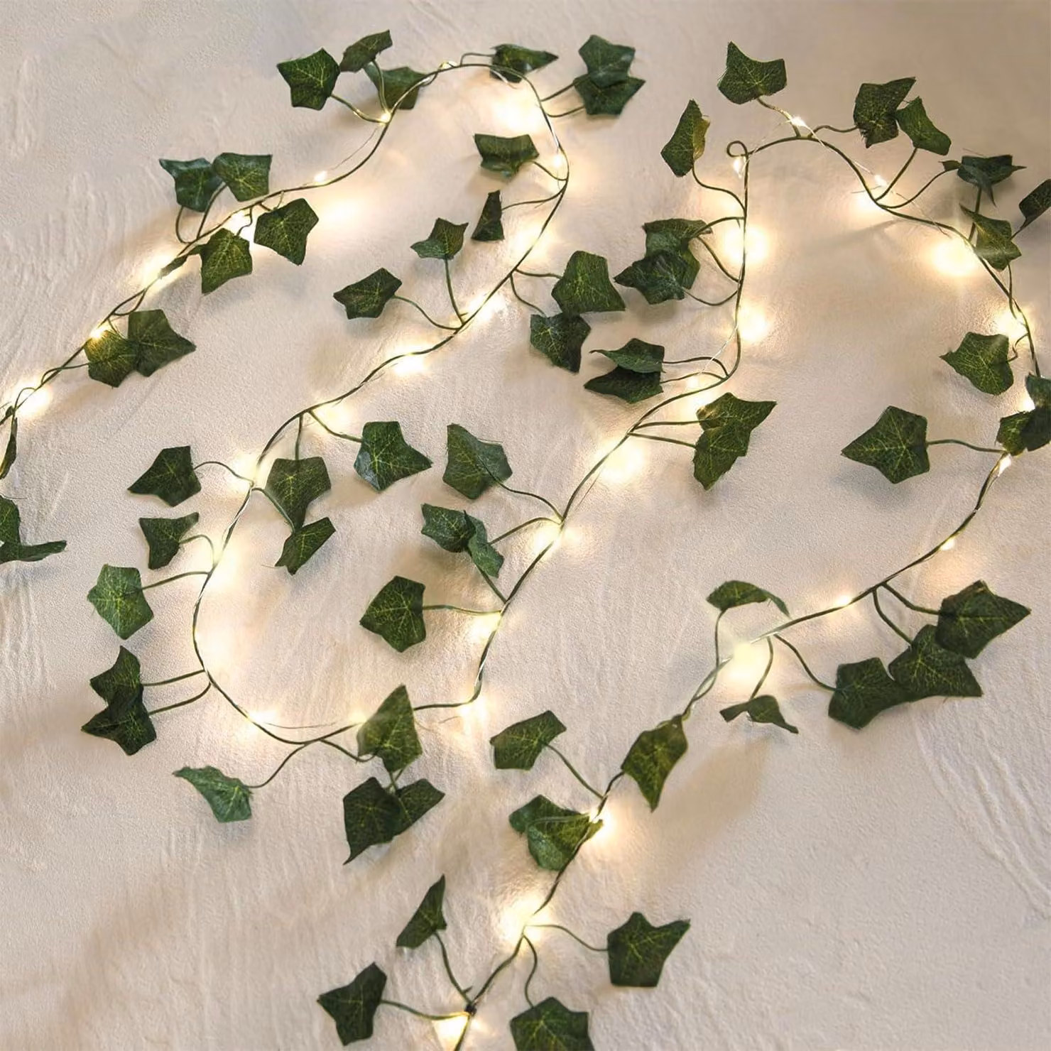 Edera artificiale decorativa con catena luminosa, 2 metri, 20 LED, luce bianco caldo