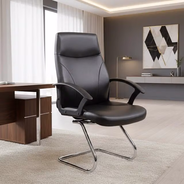 Sedia da ufficio direzionale DMORA Triangolo con braccioli, poltrona ergonomica in ecopelle nera, L: 60 cm, P: 59,5 cm, H: 95 cm – 1