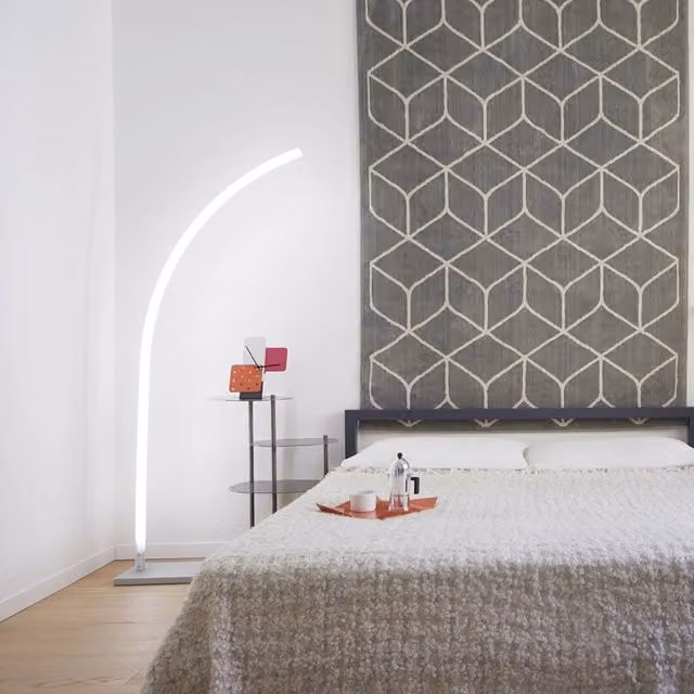 Piantana Moderna Lazer Linea Zero in Metacrilico Bianco Opalino con Luce LED da 19W 3000K 2000Lm – 1