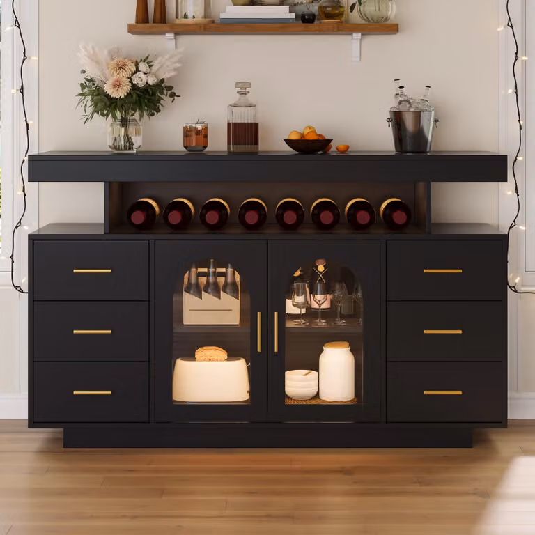 Mobiletto bar per vino Merax, con 6 cassetti, credenza con 2 ante in vetro e ripiano aperto, comò con illuminazione RGB a LED, in MDF, colore nero