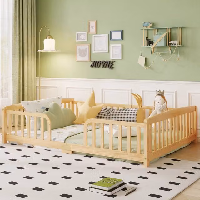Letto per bambini OKWISH in legno di pino, stile scandinavo, colore beige e marrone, L/P/H: 140 x 200 x 45,7 cm