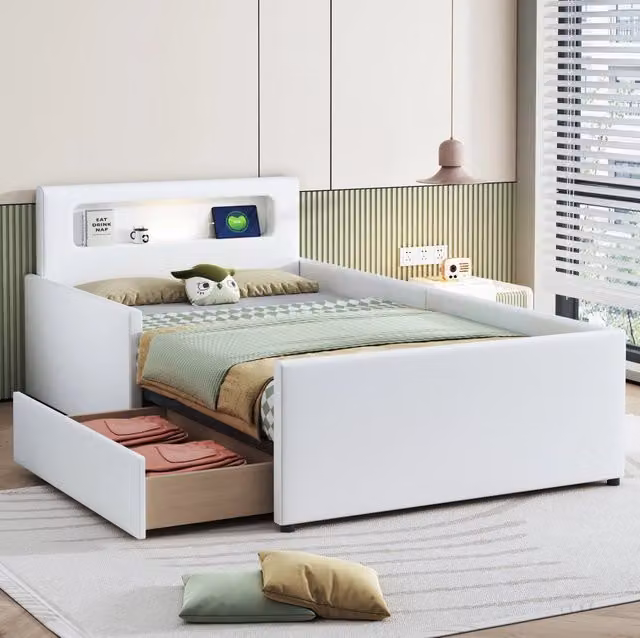 Letto imbottito bambini 90x200 cm bianco similpelle con USB e luce notturna