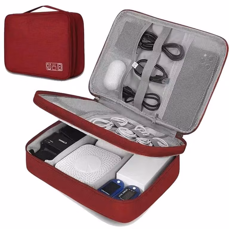 Borsa per l'organizzazione dei cavi, realizzata con materiali ecologici, design compatto, colore rosso, con due scomparti
