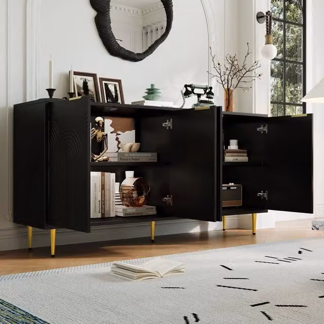 Credenza moderna con 4 ante soft-close e ripiani regolabili in MDF e truciolare, colore nero con maniglie dorate, L 160 x P 40 x H 80 cm