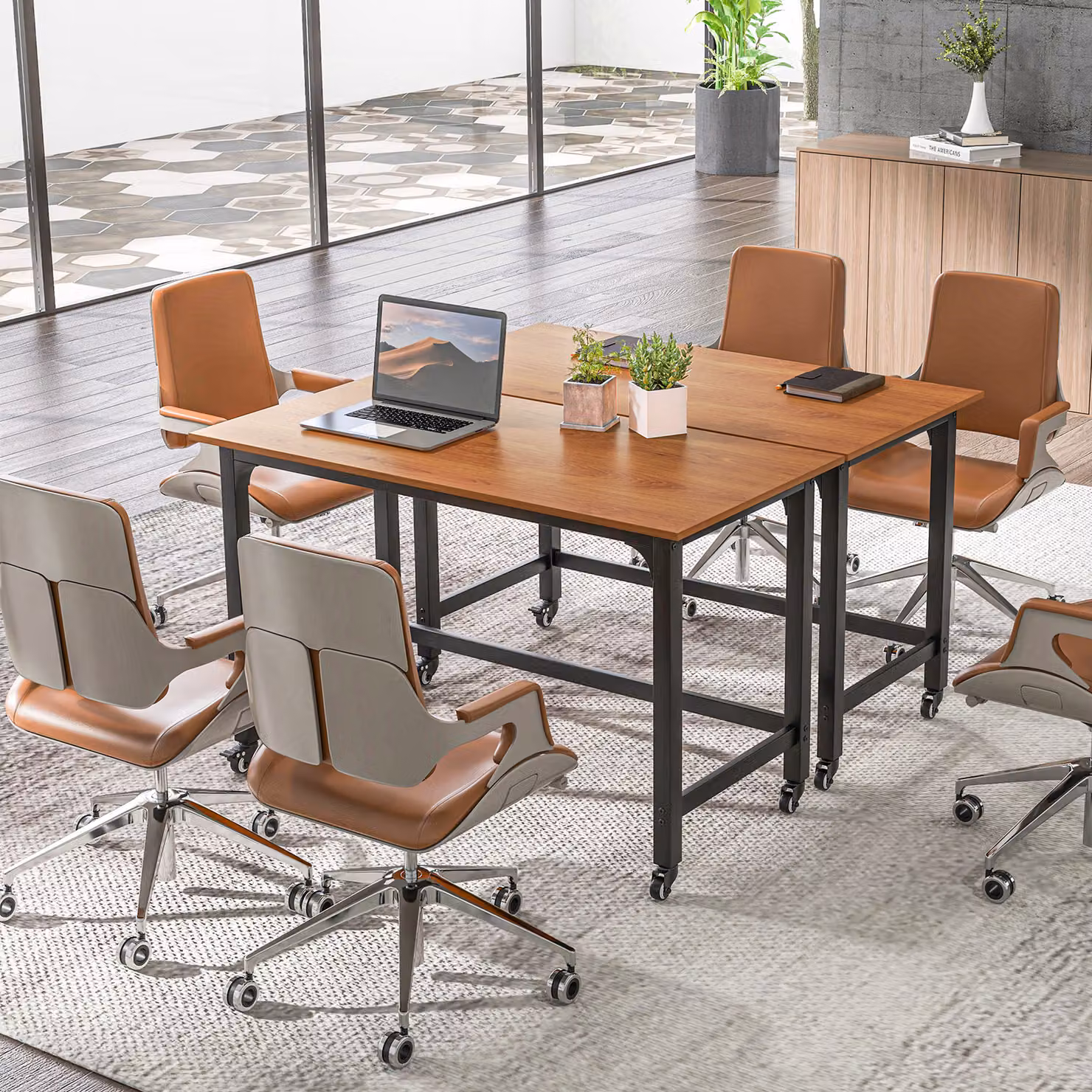 Scrivania da ufficio e computer Costway moderna in legno marrone con ruote bloccabili