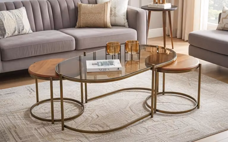 Tavolino da salotto moderno, minimalista, marrone, elegante, di classe, confortevole